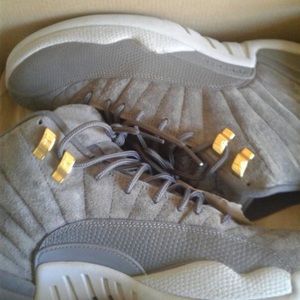 Jordan retro 12s